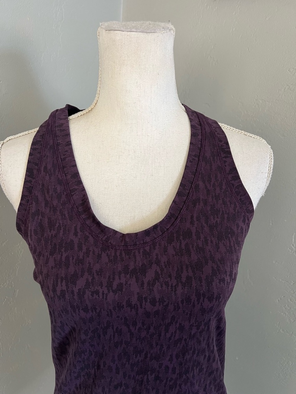 Athleta Momentum Seamless
Racerback Tank - Picture 3 of 9